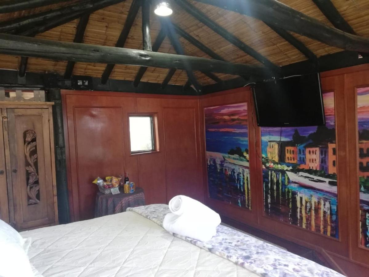 Hotel Y Centro De Convenciones Pueblito De Yerbabuena Paraiso Natural Chía Eksteriør billede