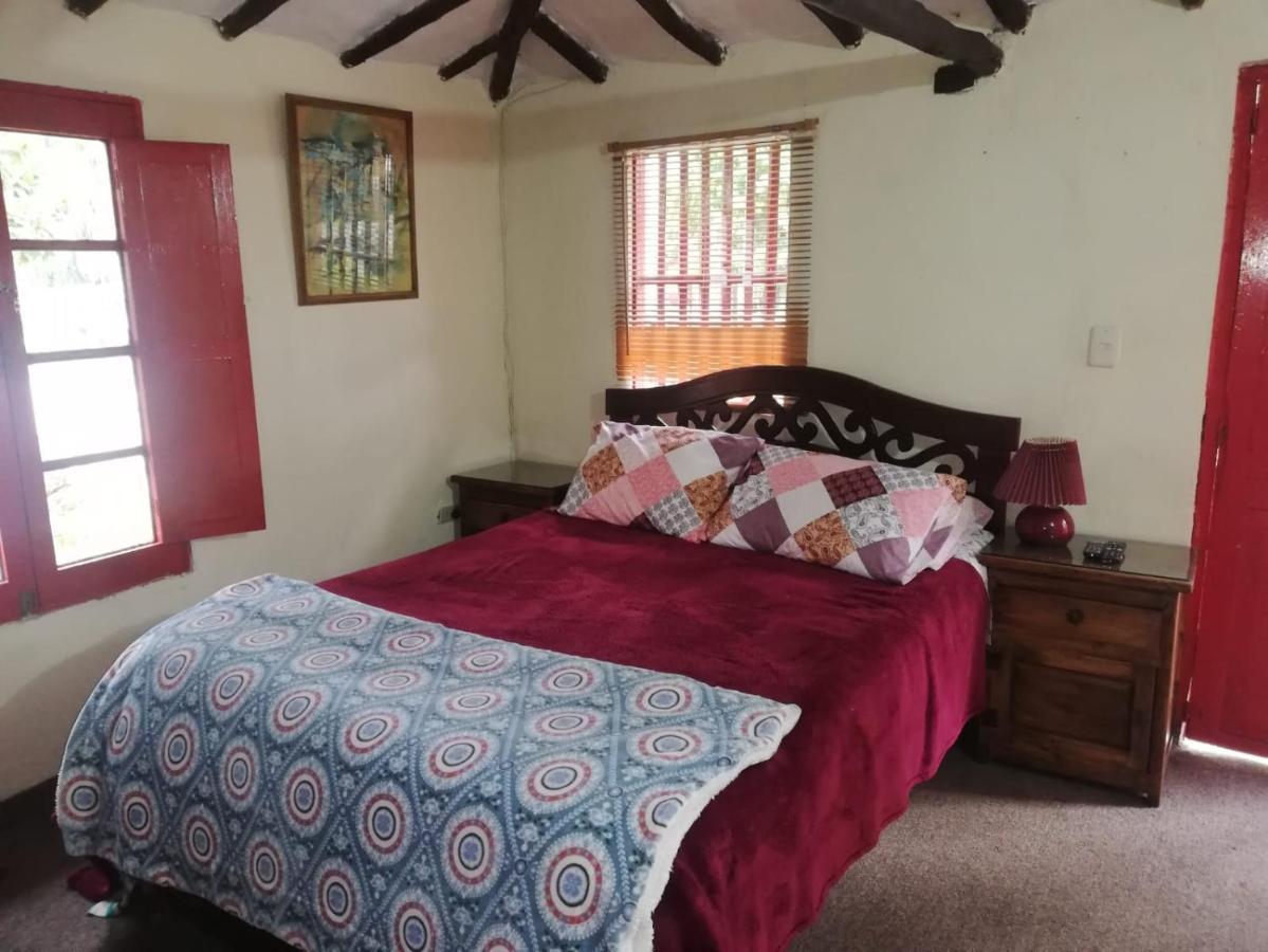 Hotel Y Centro De Convenciones Pueblito De Yerbabuena Paraiso Natural Chía Eksteriør billede
